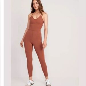 NWT Old Navy Active Powerchill 7/8 length Cami Jumpsuit